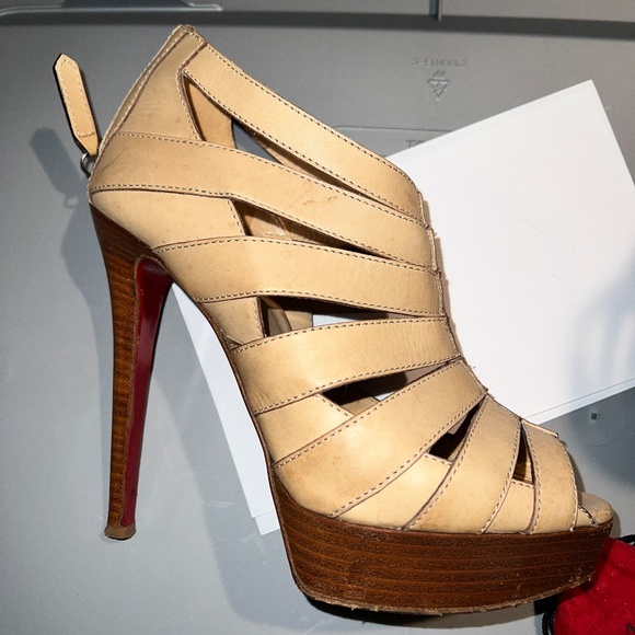 Christian Louboutin heels - Picture 5 of 15